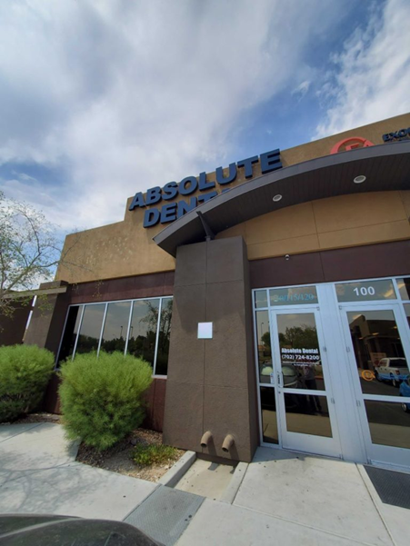 Atención Dental Integral de su Dentista General de Confianza en 3674 E Sunset Rd
